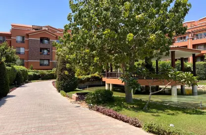 Apartment - 3 Bedrooms - 2 Bathrooms for sale in Green 3 - 2nd District - Sheikh Zayed City - Giza