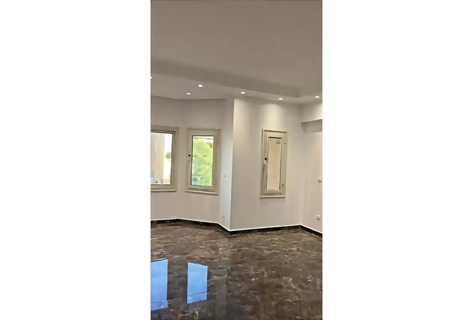 8006703 - Property Image 2