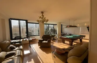 شقة - 2 غرف نوم - 2 حمامات للايجار في شارع طه حسين - الزمالك - القاهرة