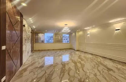 Apartment - 3 Bedrooms - 3 Bathrooms for sale in Wissa Wassef  St. - Giza District - Ganoub El Giza - Giza
