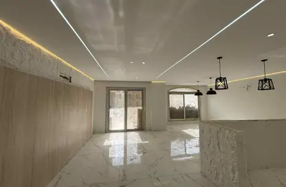Apartment - 3 Bedrooms - 2 Bathrooms for rent in Stone Residence - 5th Settlement Compounds - The 5th Settlement - New Cairo City - Cairo