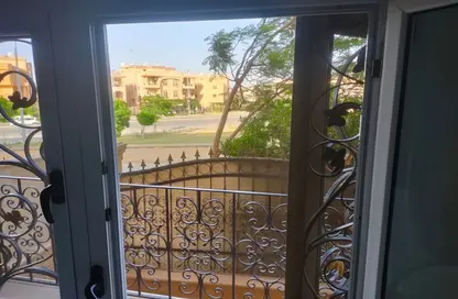 Duplex - 4 Bedrooms - 2 Bathrooms for sale in El Narges Buildings - Al Narges - New Cairo City - Cairo