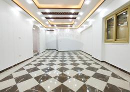 Apartment - 3 bedrooms - 1 bathroom for للبيع in Bin Mosleh Al Arman St. - Miami - Hay Awal El Montazah - Alexandria
