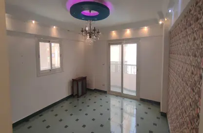 شقة - 3 غرف نوم - 2 حمامات للبيع في شارع وكالة الليمون ( حسين توفيق سعد ) - الأنفوشي - حي الجمرك - الاسكندرية