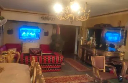 شقة - 2 غرف نوم - 1 حمام للبيع في شارع احمد الزمر - المنطقة الثامنة - مدينة نصر - القاهرة