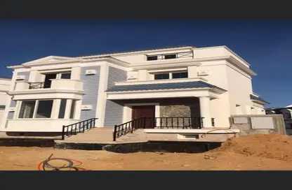 Villa - 7 Bedrooms - 4 Bathrooms for sale in Mountain View iCity - 5th Settlement Compounds - The 5th Settlement - New Cairo City - Cairo
