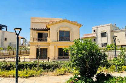 Villa - 5 Bedrooms - 6 Bathrooms for sale in Madinaty - Cairo