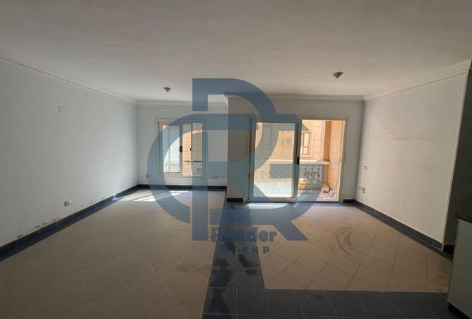 8344011 - Property Image 2