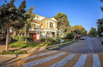 Villa - 4 Bedrooms - 4 Bathrooms for sale in Mountain View Hyde Park - 5th Settlement Compounds - The 5th Settlement - New Cairo City - Cairo