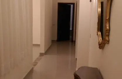 Apartment - 2 Bedrooms - 3 Bathrooms for rent in Jewar - 13th District - Sheikh Zayed City - Giza