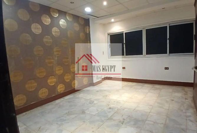 8091723 - Property Image 2