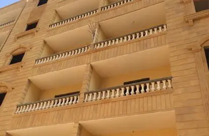 Apartment - 2 Bedrooms - 2 Bathrooms for sale in Gate 4 - Mena - Hadayek El Ahram - Giza