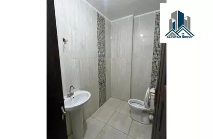 دوبلكس - 3 غرف نوم - 2 حمامات للايجار في شارع الامام مالك - الحي السادس - مدينة العبور - القليوبية