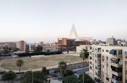 شقة - 3 غرف نوم - 2 حمامات للايجار في الشاطبي - حي وسط - الاسكندرية