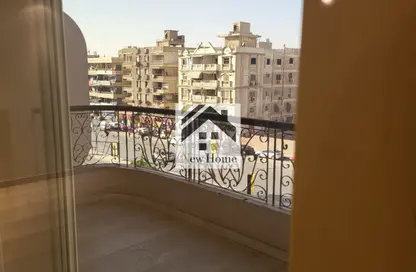 شقة - 3 غرف نوم - 3 حمامات للبيع في الهضبة العليا - المقطم - القاهرة