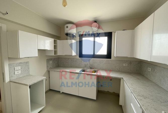 8237328 - Property Image 2