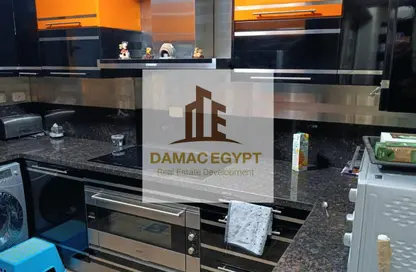 شقة - 2 غرف نوم - 2 حمامات للبيع في شارع عبد المنعم رياض-عبد الخالق ثروت - الحي المتميز - مدينة 6 أكتوبر - الجيزة