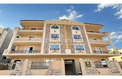Apartment - 3 Bedrooms - 2 Bathrooms for sale in Bait Alwatan - The 5th Settlement - New Cairo City - Cairo
