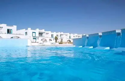 Chalet - 2 Bedrooms - 2 Bathrooms for sale in Mountain View - Ras Al Hekma - North Coast