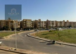 شقة - 3 غرف نوم - 2 حمامات for للبيع in المنطقة الثالثة - مدينة الشروق - القاهرة