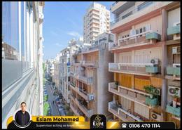 شقة - 3 غرف نوم - 3 حمامات for للبيع in الحي اللاتيني - محطة الرمل - حي وسط - الاسكندرية
