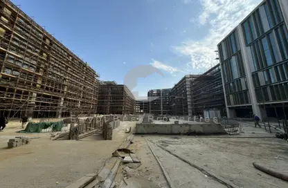 مطعم - استوديو - 4 حمامات للبيع في وان نانيتي - شارع التسعين الجنوبي - التجمع الخامس - مدينة القاهرة الجديدة - القاهرة