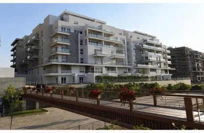 Apartment - 3 Bedrooms - 2 Bathrooms for sale in Mountain View iCity - 5th Settlement Compounds - The 5th Settlement - New Cairo City - Cairo