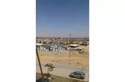 شقة - 3 غرف نوم - 2 حمامات للبيع في شارع بلبيس - الحي الثالث - مدينة العبور - القليوبية