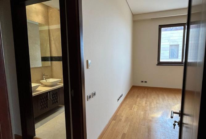 8277607 - Property Image 2