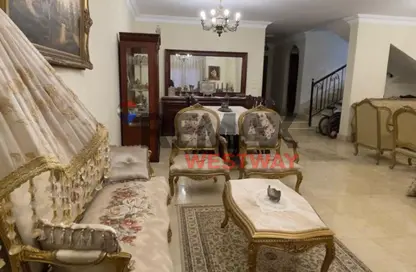 منزل مزدوج - 5 غرف نوم - 4 حمامات للبيع في جرينز - الحي السادس - الشيخ زايد - الجيزة