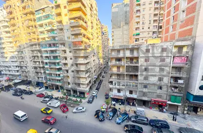 شقة - 3 غرف نوم - 2 حمامات للبيع في شارع محمود العيسوي - ميامي - حي اول المنتزة - الاسكندرية