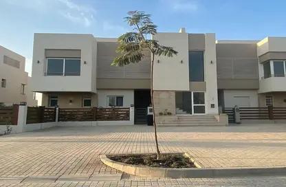 فيلا - 6 غرف نوم - 8 حمامات للبيع في ذا كراون - طريق مصر اسكندرية الصحراوي - مدينة 6 أكتوبر - الجيزة