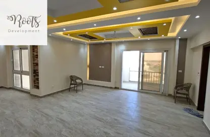 Apartment - 3 Bedrooms - 2 Bathrooms for rent in The Residences - Hyde Park - New Cairo City - Cairo