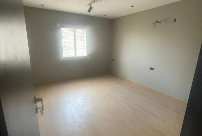 8212902 - صورة العقار 3