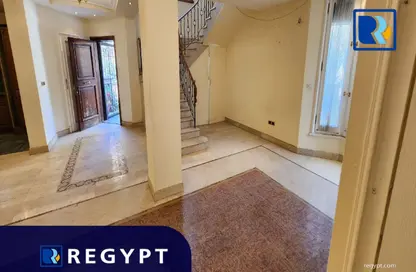 Villa - Studio - 4 Bathrooms for rent in Street 215 - Degla - Hay El Maadi - Cairo