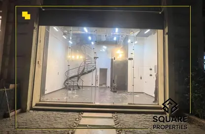 محل تجاري - استوديو - 2 حمامات للايجار في بيفرلي هيلز - كمبوندات الشيخ زايد - الشيخ زايد - الجيزة