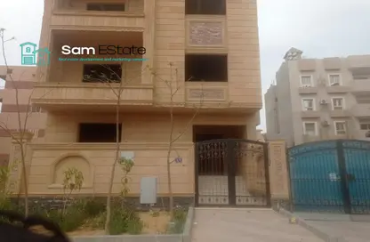 Apartment - 3 Bedrooms - 2 Bathrooms for sale in Gardenia Mall St. - The 1st Settlement - New Cairo City - Cairo