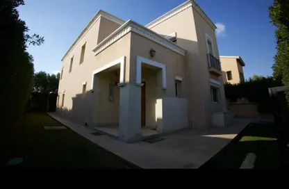 Villa - 3 Bedrooms - 5 Bathrooms for sale in Mivida - 5th Settlement Compounds - The 5th Settlement - New Cairo City - Cairo