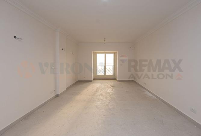 8472997 - Property Image 2