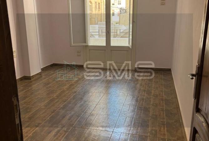 8240054 - Property Image 3