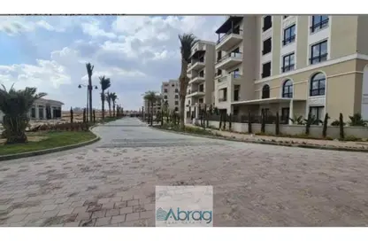 Apartment - 3 Bedrooms - 3 Bathrooms for sale in Village West - Sheikh Zayed Compounds - Sheikh Zayed City - Giza