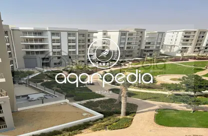 Apartment - 3 Bedrooms - 3 Bathrooms for sale in Hyde Park - New Cairo City - Cairo