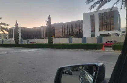 محل تجاري - استوديو - 2 حمامات للايجار في ميفيدا - كمبوندات التجمع الخامس - التجمع الخامس - مدينة القاهرة الجديدة - القاهرة