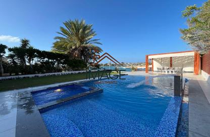 Villa - 6 Bedrooms - 7 Bathrooms for sale in Marina 6 - Marina - Al Alamein - North Coast