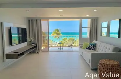 Chalet - 3 Bedrooms - 2 Bathrooms for sale in Sea View - Ras Al Hekma - North Coast