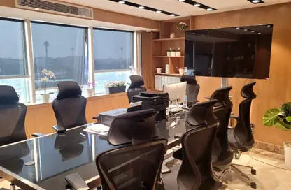 طابق كامل - استوديو - 2 حمامات للبيع في شارع يوسف صبري أبو طالب - الحي السابع - مدينة العبور - القليوبية