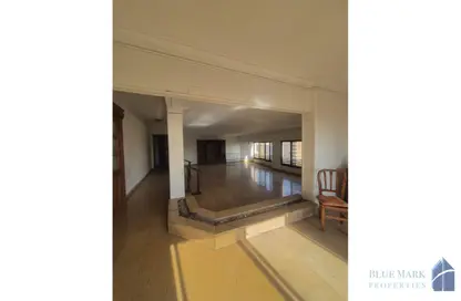 Apartment - 3 Bedrooms - 3 Bathrooms for sale in Al Orouba St. - New Maadi - Hay El Maadi - Cairo
