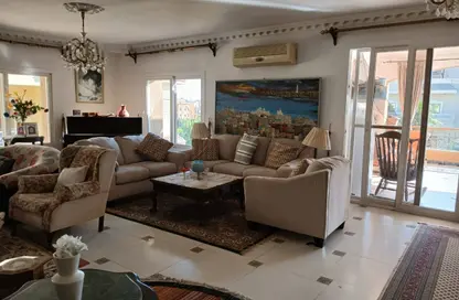 Apartment - 3 Bedrooms - 3 Bathrooms for sale in Area B - Ganoob El Acadimia - New Cairo City - Cairo