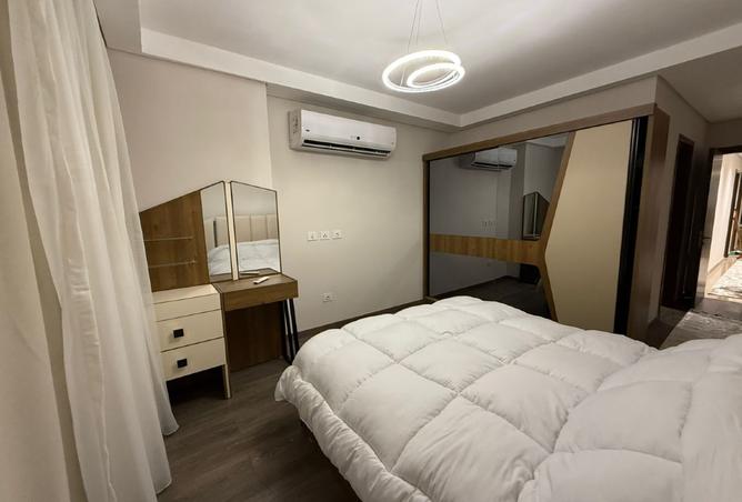 8272401 - Property Image 2