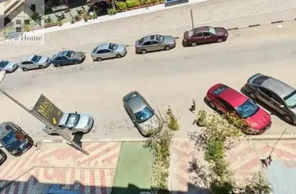 Apartment - 3 Bedrooms - 3 Bathrooms for sale in 10th Sector - Zahraa El Maadi - Hay El Maadi - Cairo